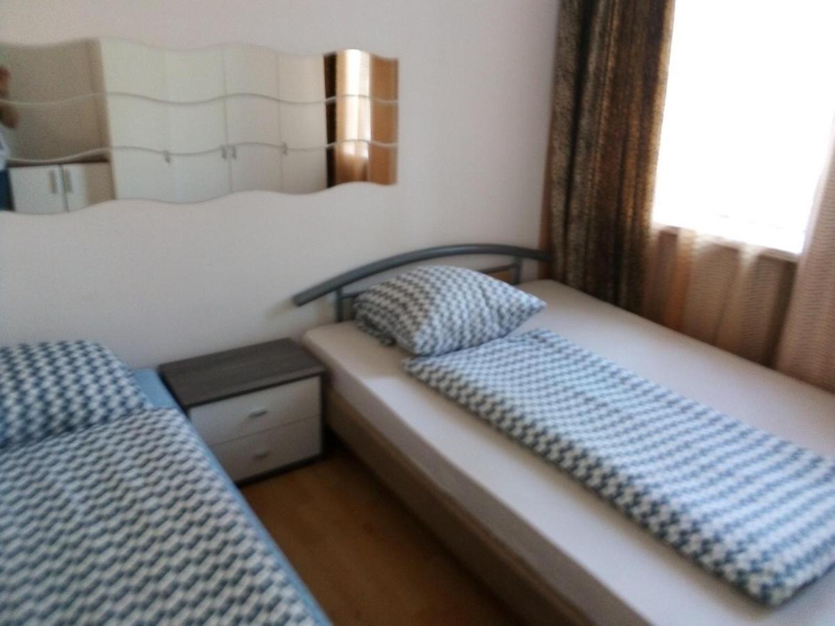 Raisa Apartments Fuenkhgasse Pressbaum Bagian luar foto