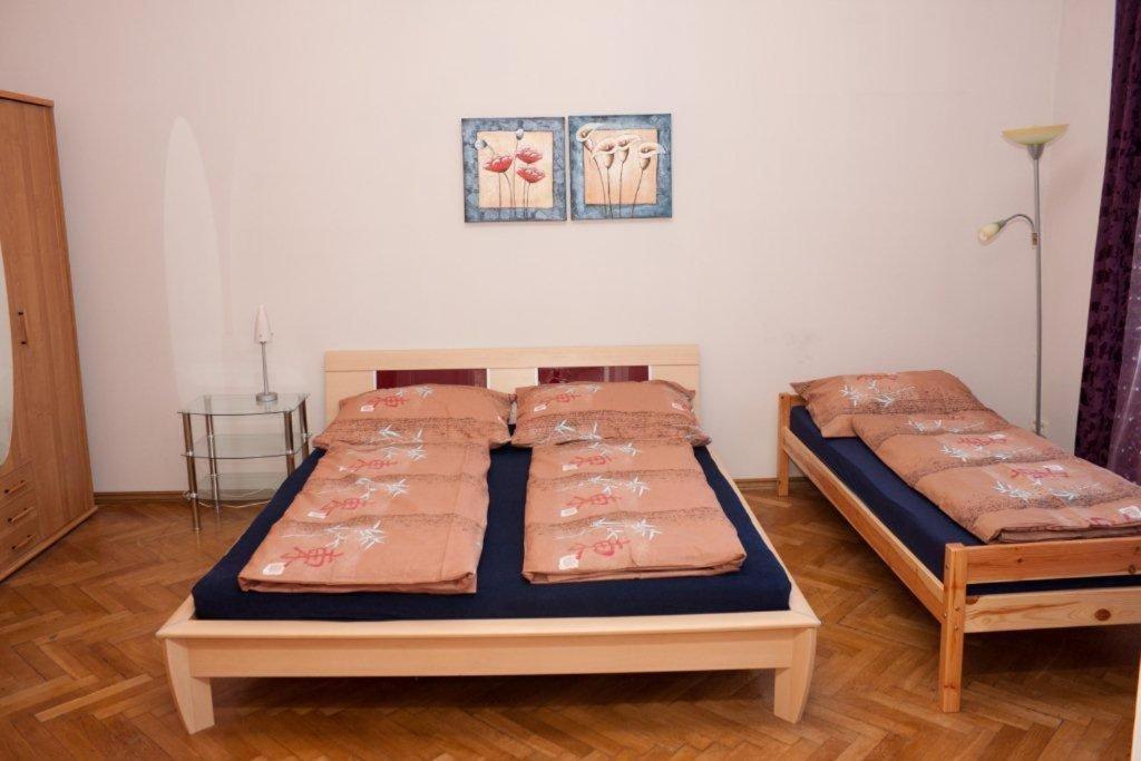 Raisa Apartments Fuenkhgasse Pressbaum Bagian luar foto