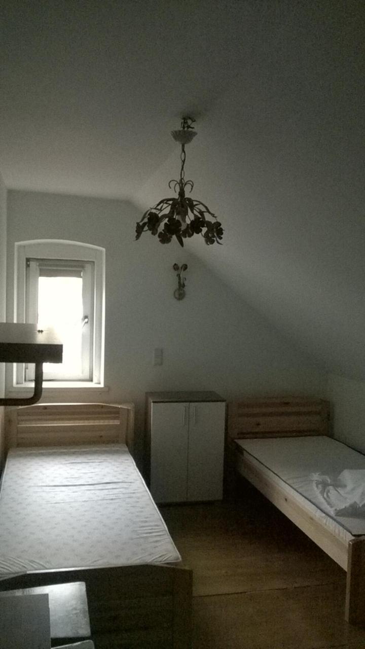 Raisa Apartments Fuenkhgasse Pressbaum Bagian luar foto