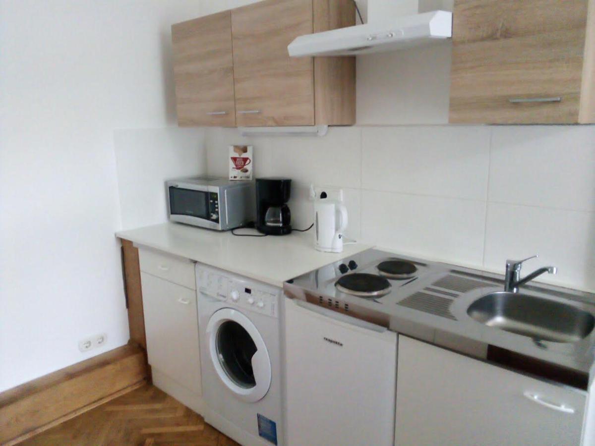 Raisa Apartments Fuenkhgasse Pressbaum Bagian luar foto