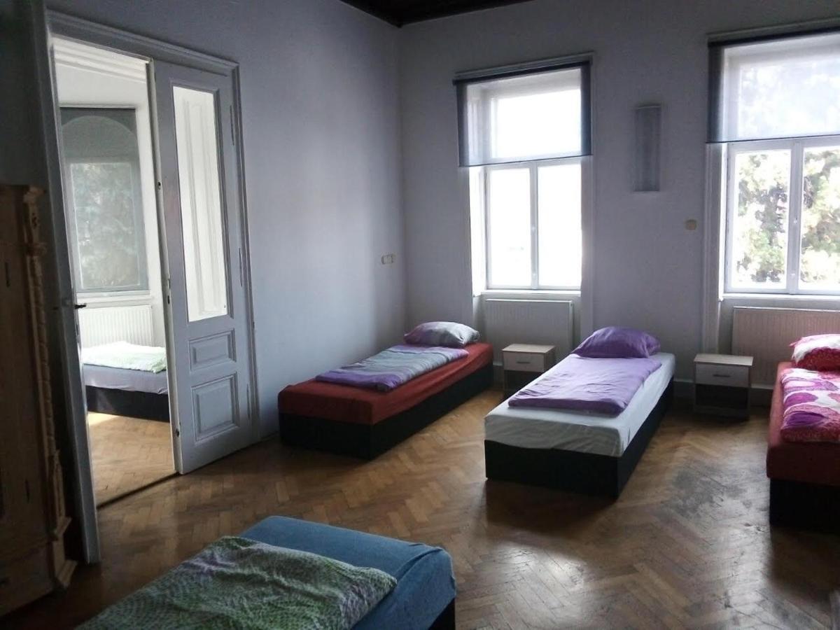 Raisa Apartments Fuenkhgasse Pressbaum Bagian luar foto