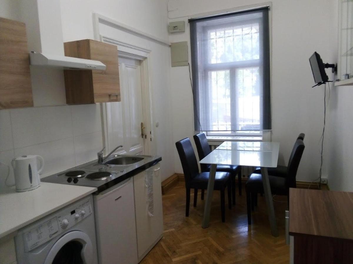 Raisa Apartments Fuenkhgasse Pressbaum Bagian luar foto